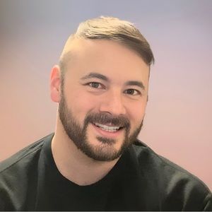 Meet your Posher, Dustin